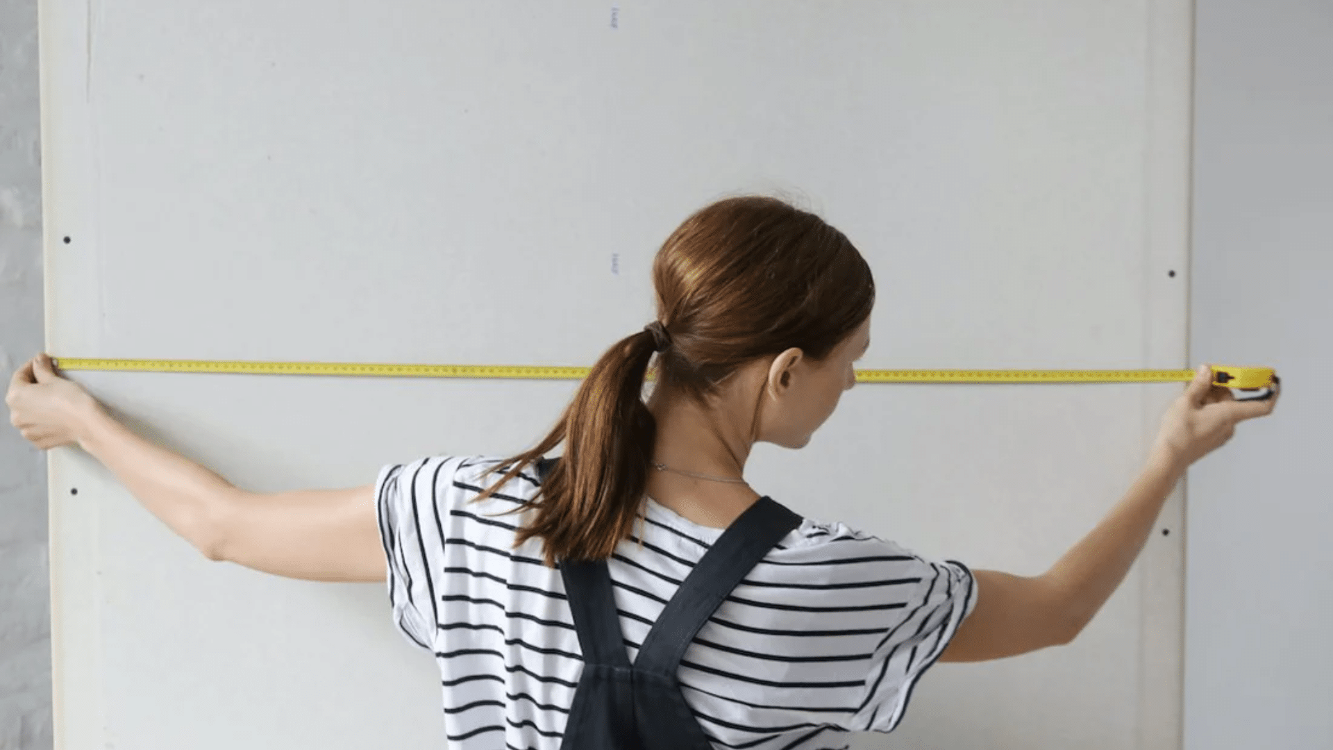 Step_1_Measure_and_Mark_Your_Wall
