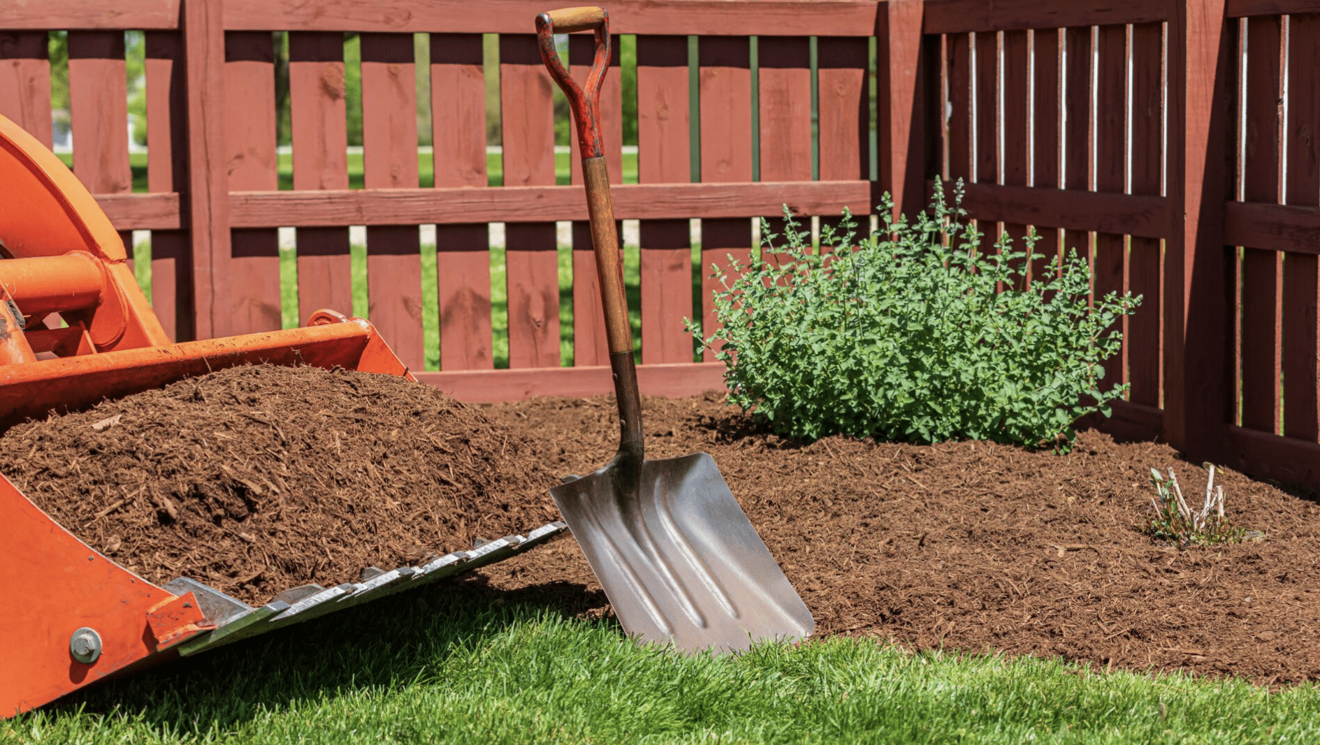 Maintain and Replenish Your Mulch