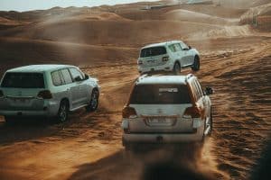 Renting a Car in Dubai: A Tool for Confidence, Control, and Exploration