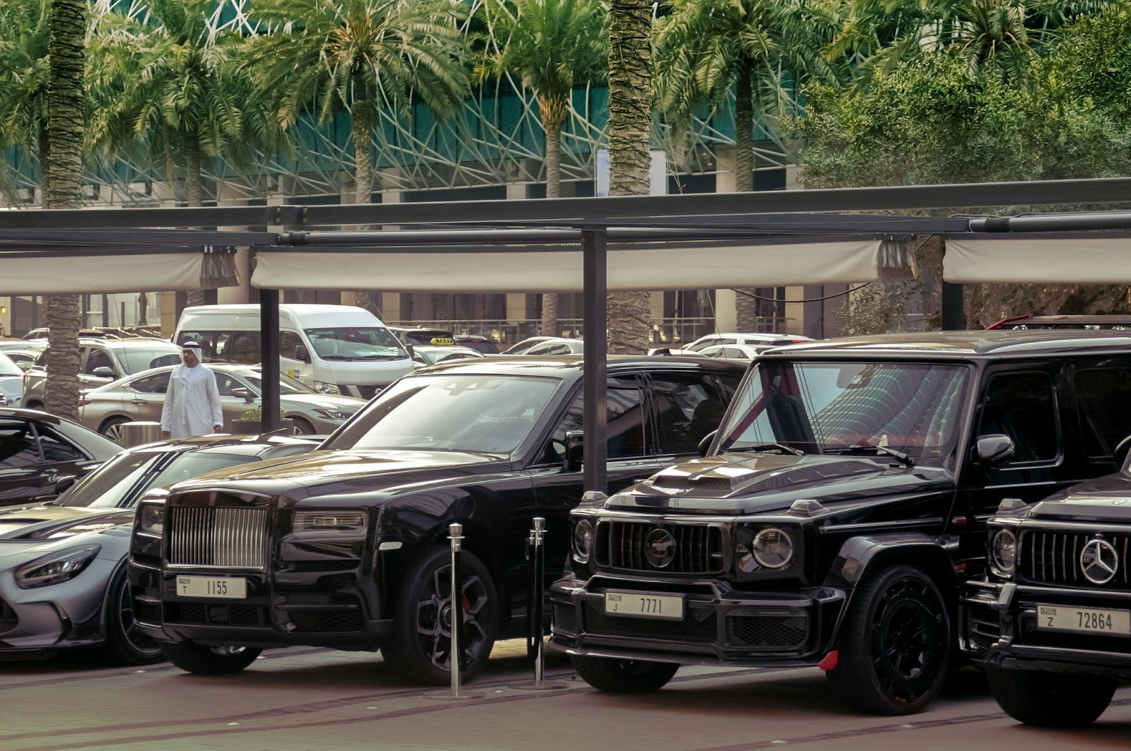 Dubai Car Rental Companies: Complete Package for a Memorable Vacation