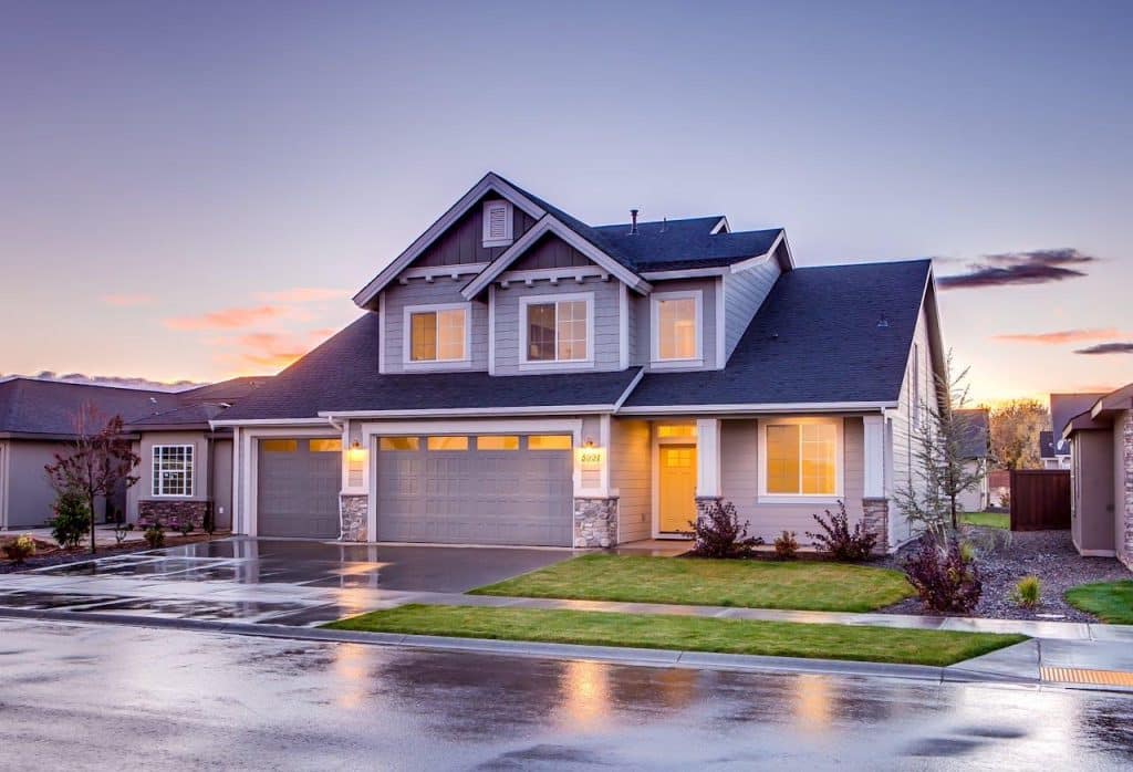 Curved vs Flat: Which Window Glass is Best for Your Home