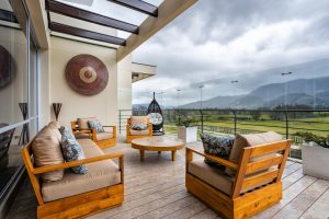 How to Create a Luxurious Balcony Deck on a Budget