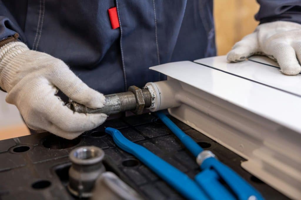 5 Benefits of Using Pipe Detectors for Preventive Maintenance in Industrial Systems