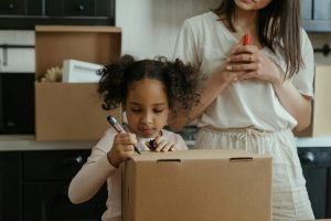 Moving North: 5 Insider Tips for Settling In Toronto