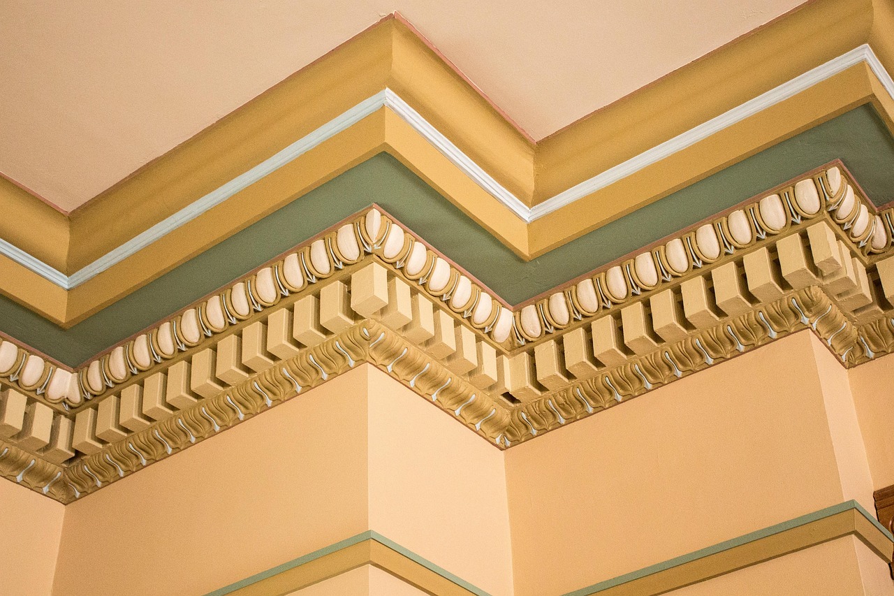 Crown Molding the Easy Way