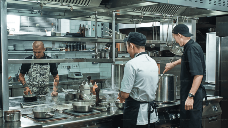 Investing in Commercial Kitchen Supplies: Choosing a Reliable Partner