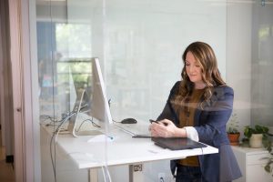 The Evolution of the Standing Desk: From Office Trend to Productivity Essential