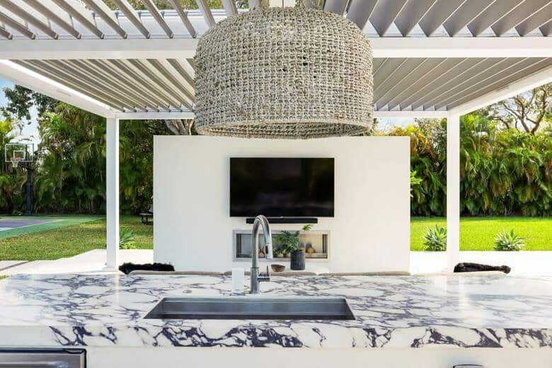 Motorized Louvered Pergola