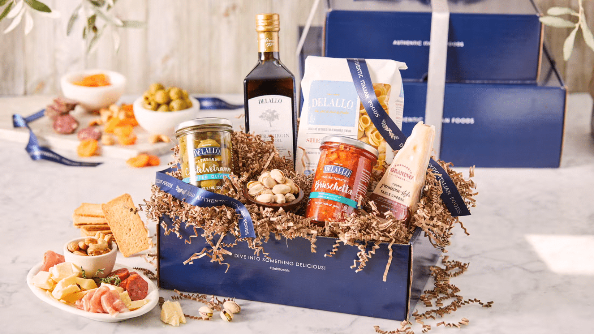 Customized Gift Baskets with Small Handmade Treats