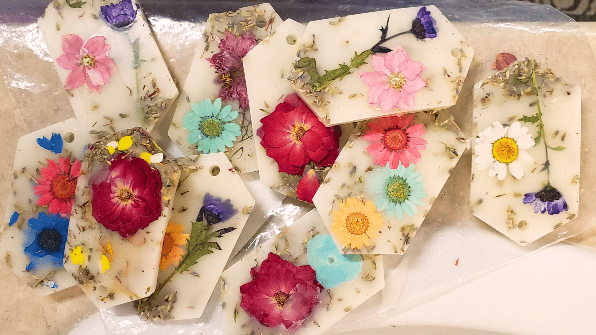 Scented Sachets or Mini Candles