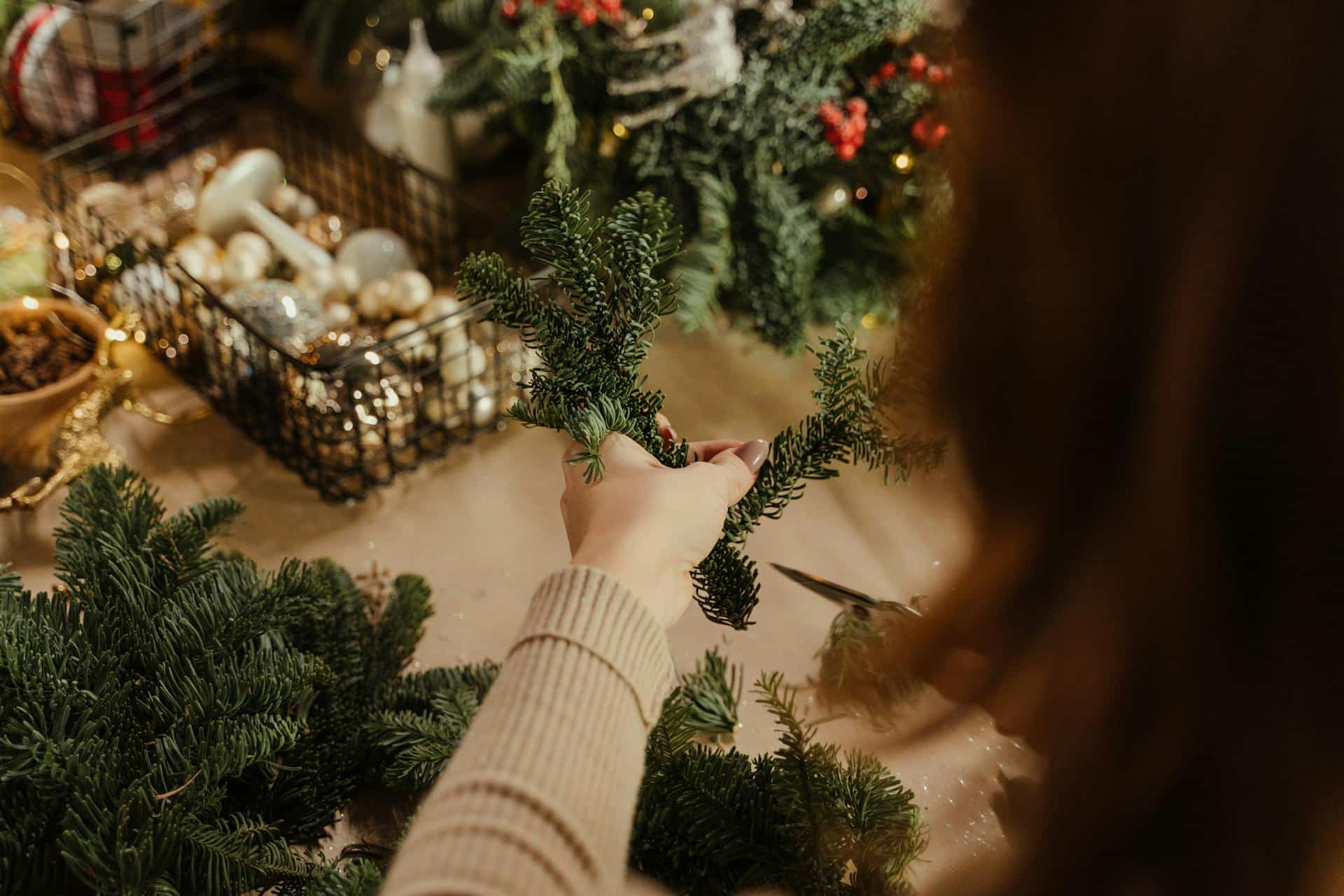 The Living Christmas: Choosing Sustainable Floral Decor for the Holiday Season