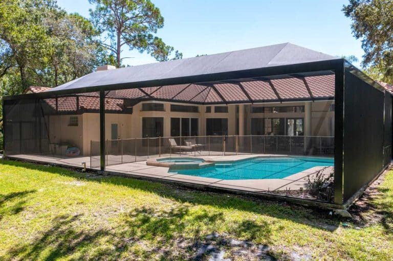 Superior Pool Enclosure for Tampa Homes