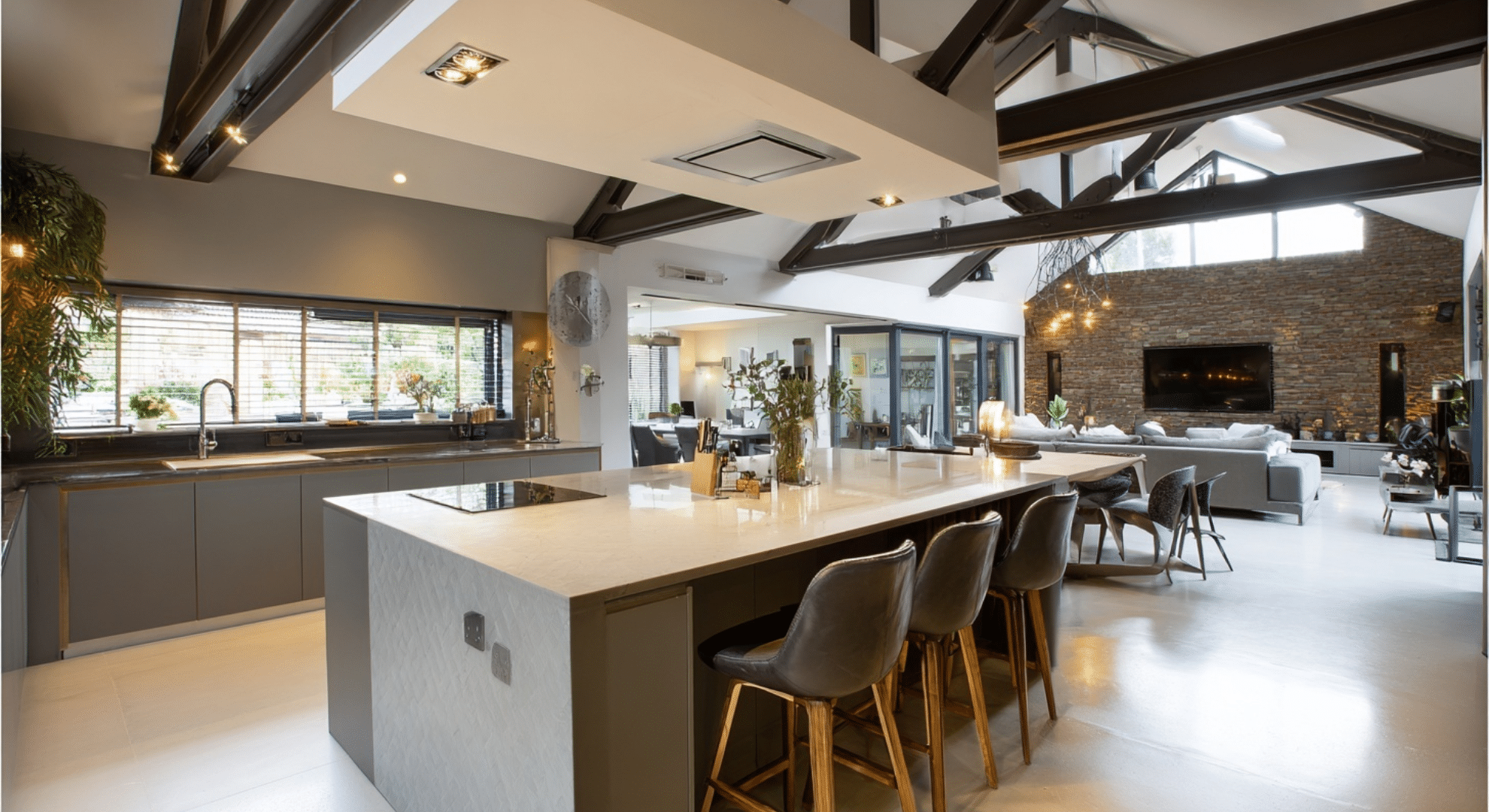 island centered open floor plan