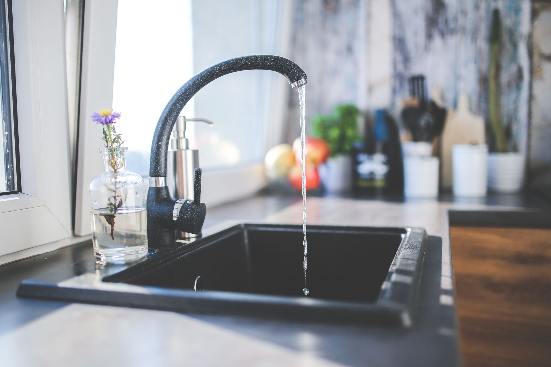 Plumbing Issues That Can Delay a Home Sale